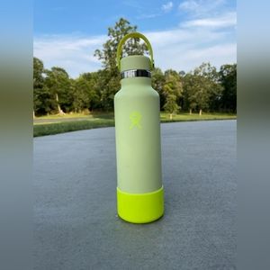Lemonade Colored HydroFlask 21oz.